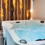 Victorine, Vue Imprenable Avec 热拉梅